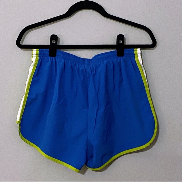 Nike dri-fit running shorts - Picture 2 of 3